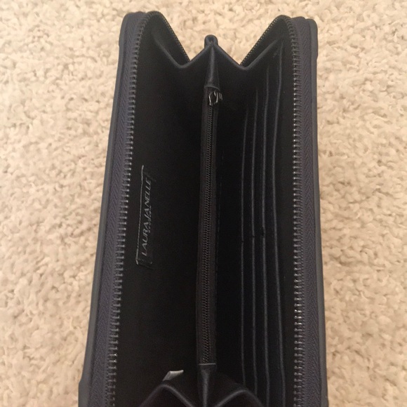 Brand New Wristlet Wallet! - Picture 3 of 3